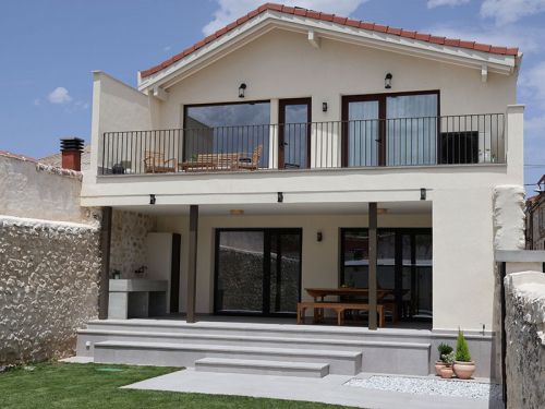 DESCUBRE LA CASA